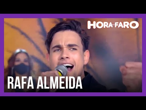 Rafa Almeida debuts on the Hora do Faro stage and gets emotional with his mother's declaration.