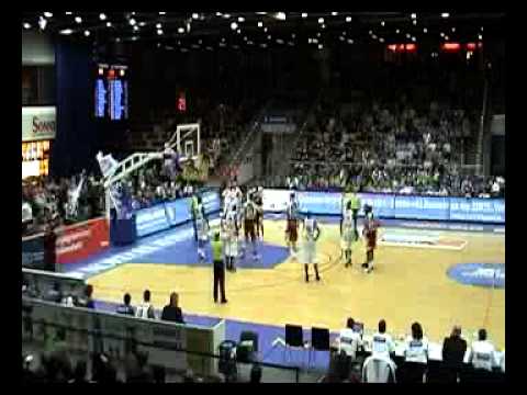 Maurice Jeffers: LTi Giessen 46ers vs Bremerhaven (German BBL League)