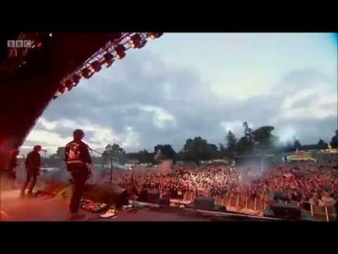 Catfish and the Bottlemen performing Cocoon @ T in the Park 2016