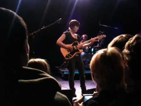 Kaki King-"Can Anyone Who Really Has Heard This Music Befor