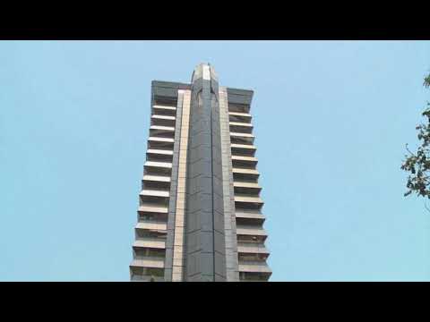 尚比亞藐視債權人，拖欠債務 (Zambia defies creditors, defaults on debt)