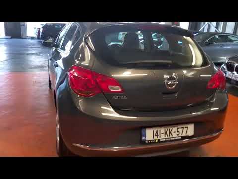 Opel Astra 2014 - Image 2