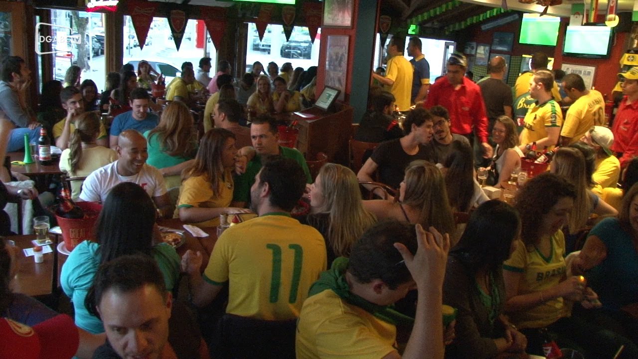 Torcida se anima e lota bares da região; veja vídeo