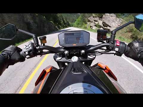 2019 Ktm 1290 Super Duke R Canyon Run and Wheelies