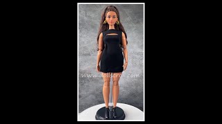 Mattel - Barbie - Barbie Basics - Wave 1 - Doll #5 - Curvy - Heide - Doll