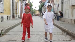 Niños se disfrazan de BAD BUNNY Y ARCANGEL para HALLOWEEN - TU NO VIVE ASI | Tu Canción Favorita
