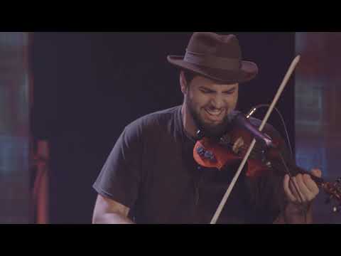 Estamos Contigo / Ray Fernández  & Carlos Lage