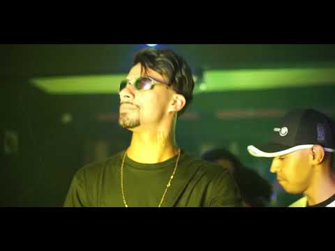MC Willy e MC LK - Ela Olha Diferente (Elite Filmes) DJ Robson MV