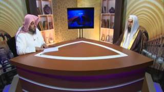 صورة 20- هل يسن للمصلي أن يصلي إلى سترة ؟ وهل هذا خاص بمن حوله ناس ؟ | الشيخ خالد الفليج