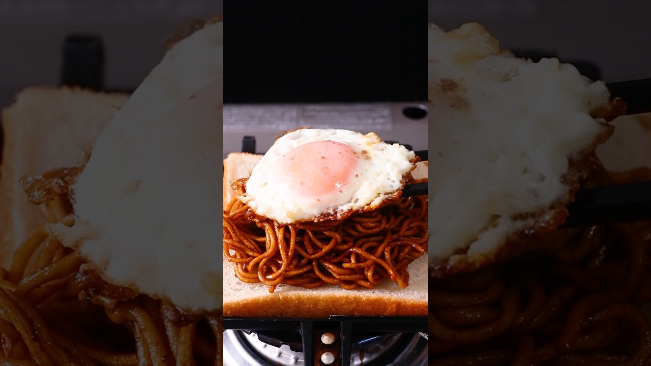 焼きそばホットサンド🥪