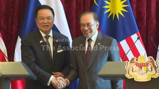 Malaysian prime minister holds talks with visiting Thai counterpart in Putrajaya