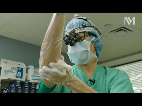 How Do Surgeons Scrub In?