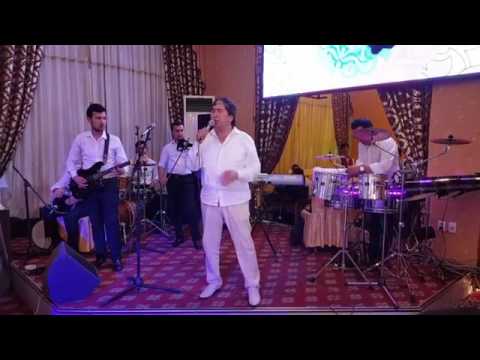 AXROR USMONOV  TO'YDA jonli ijro 2017