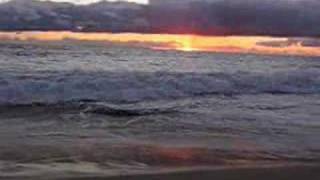 preview picture of video 'Dana Point Strand Beach Sunset - 9/22/07'