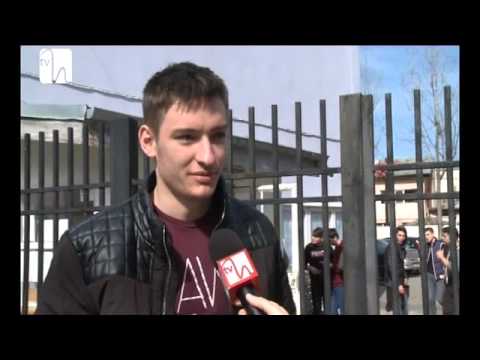 Emoţii la simulare pentru elevii de clasa a XII-a