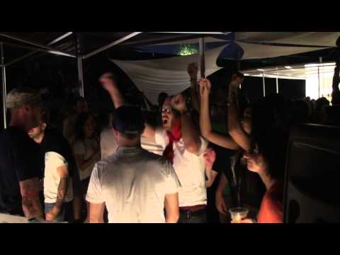 Rhythm Baboon b2b Buszkers make crowd go wild