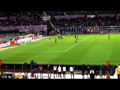 Increíble atajada de Ruso Rodríguez River 0 - Rosario Central 0 (Fecha 26)