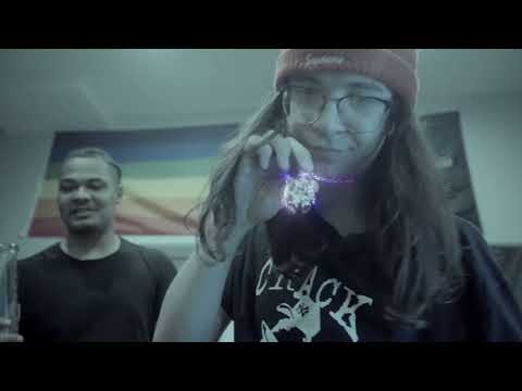 CHRIST DILLINGER - BLOODS AND CRIPS (SOUDIERE)(MUSIC VIDEO)[Hosted by Dj Smokey]