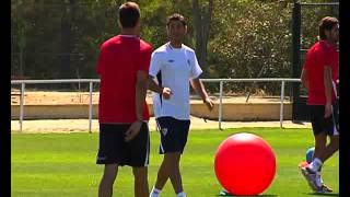 preview picture of video 'Entrenamiento de fuerza en Costa Ballena 10-7-12 Sevilla FC'