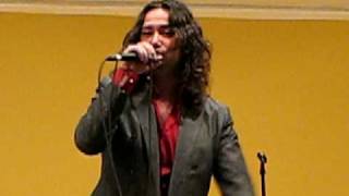 Constantine Maroulis sings Favorite T-Shirt