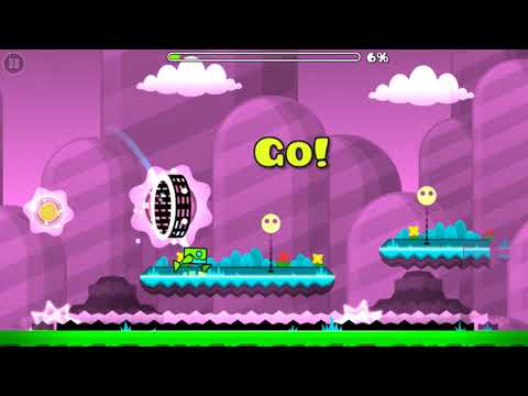 НУБ ПРОТИВ PRO В GEOMETRY DASH