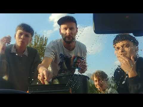 HC Baxxter - Ein Hirsch, ein großer toter Hirsch (official friendship video)