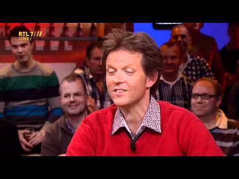 Voetbal International 15-04-11 - Over de passeerbeweging van Emile Schelvis