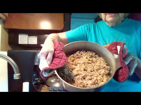 How to Make Louisiana Dirty Rice From Scratch