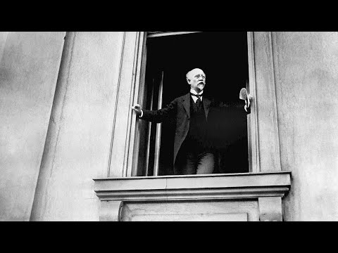 Ausrufung der Republik durch Philipp Scheidemann (Histoclips-Doku)