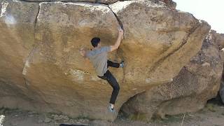 preview picture of video 'Happy Boulders, Bishop - Mr. Happy V5'