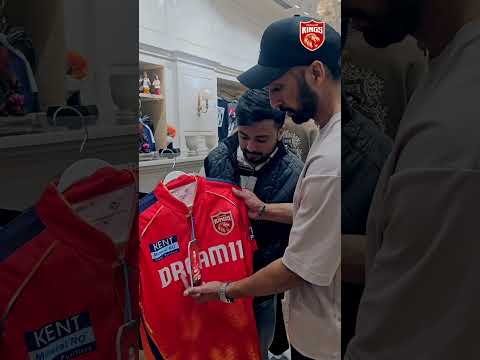 𝐓𝐞𝐞ing off ✈️ Lockie