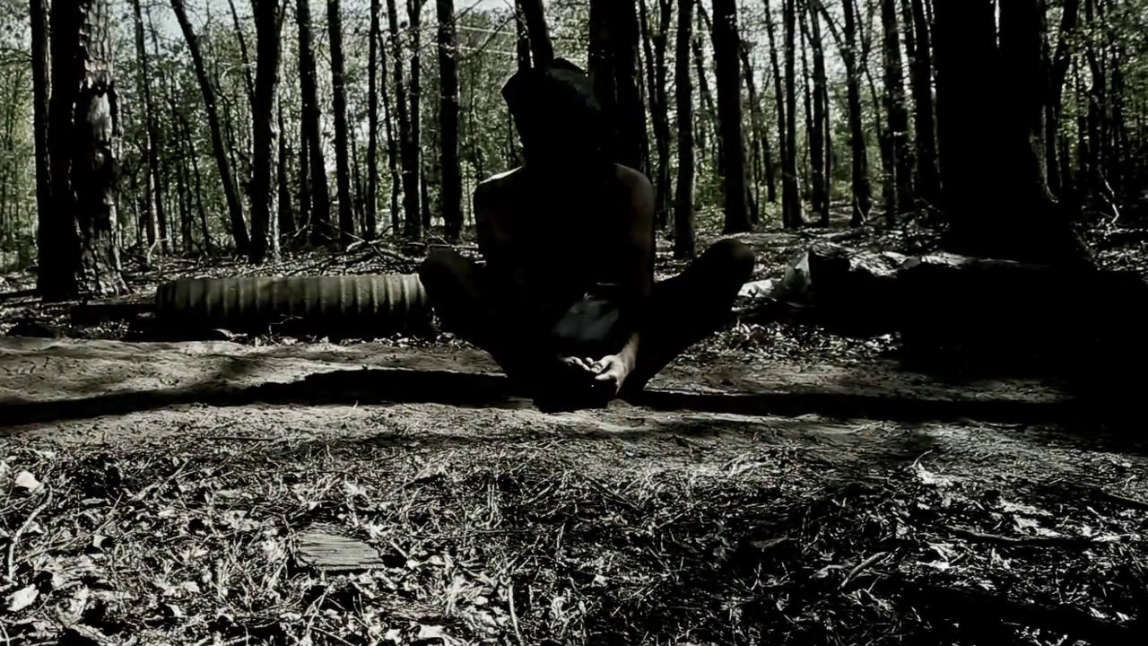 The last music video I made, for a French musician. Directed/edited/acted by myself.