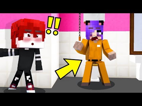 FUOCHETTO SPIA UNA YOUTUBER nel BAGNO della PRIGIONE - Minecraft ITA