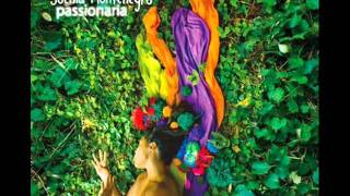 Soema Montenegro - Flores en el desierto.wmv