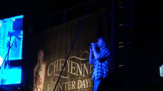 Dierks Bentley - Settle for a Slowdown + So So Long (live at Cheyenne Frontier Days).MP4
