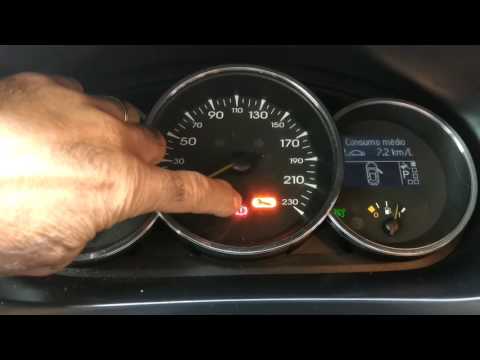 How to turn off the service light on a Renault Fluence