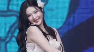 Download lagu Red Velvet - Cosmic SMtown 2025 mp3