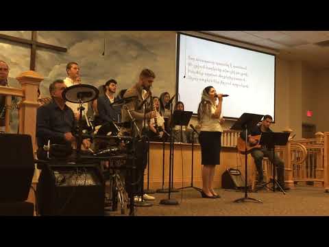 Օրհնված ջուր է իչնում երկնքից