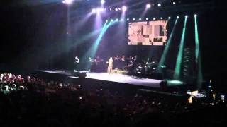 John Farnham - Let me out @ Sydney 24/10/2011