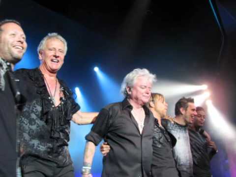 AIR SUPPLY - I CAN´T LET GO..