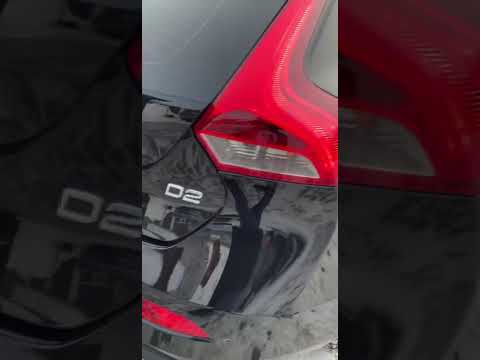 фото volvo v40 ii 0