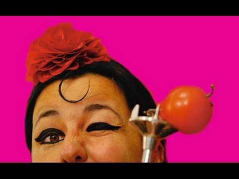 FLAMENCO COMEDY REVUE by Nathalie Karg La Gazpacha
