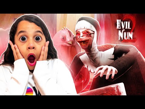 A FREITA ESTRANHA VOLTA NOVAMENTE !!! OLHA A REAÇÃO DE SARAH !