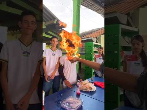Fogo que não queima a mão - Feira de Ciências #experience #fogo #ciência #viralshorts
