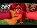 The Birds Launch Themselves At The Castle The Angry Birds Movie Jason Sudeikis Josh Gad