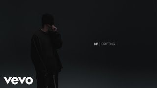 Musik-Video-Miniaturansicht zu DRIFTING Songtext von NF