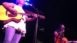 steve earle + shawn colvin - baby&#39;s in black (cleveland 9/13/14)