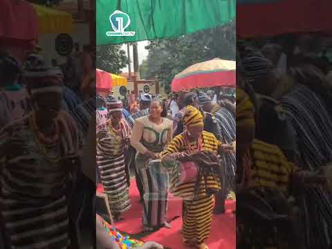 WATCH: Yagbonwura’s Entourage Performs Damba Dance for Otumfuo at Manhyia Palace
