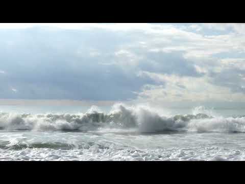 Sounds of the Pacific Ocean, waves, the sound of the surf!