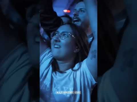 Zé Filipe cantando no show em Alto Horizonte Goiás!